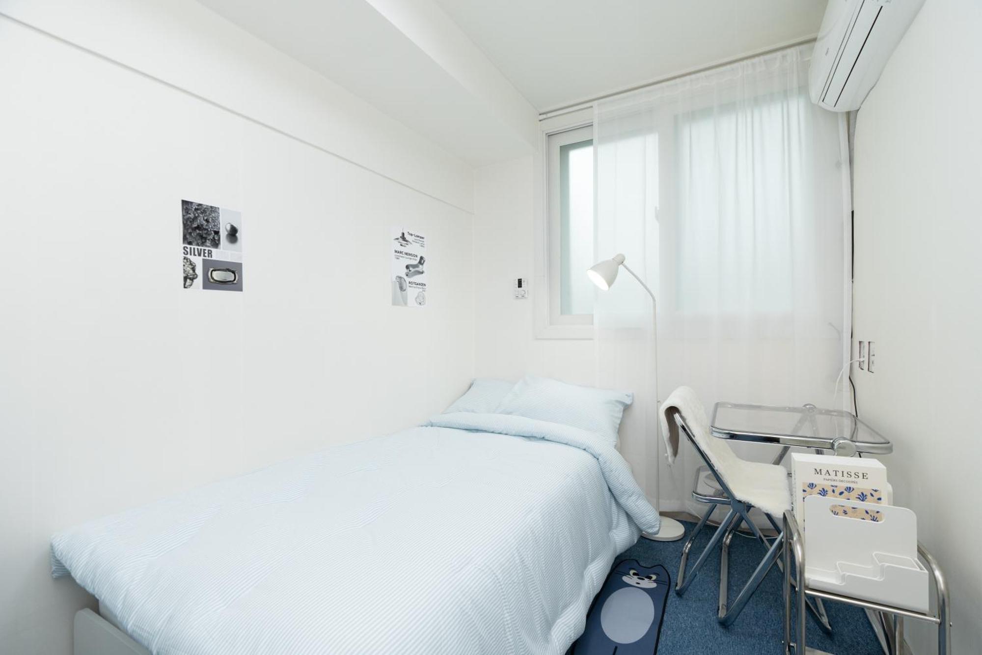 Apartment Sinchon *
